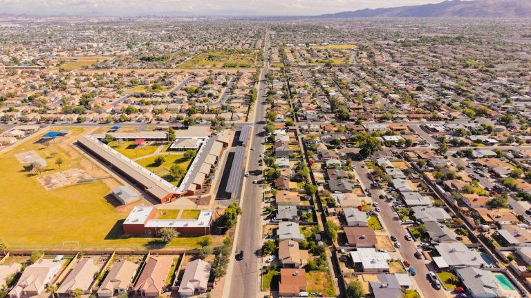 Placas solares en casa 2026: precio, ayudas y retorno real